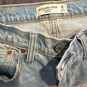 The boyfriend mid rise denim